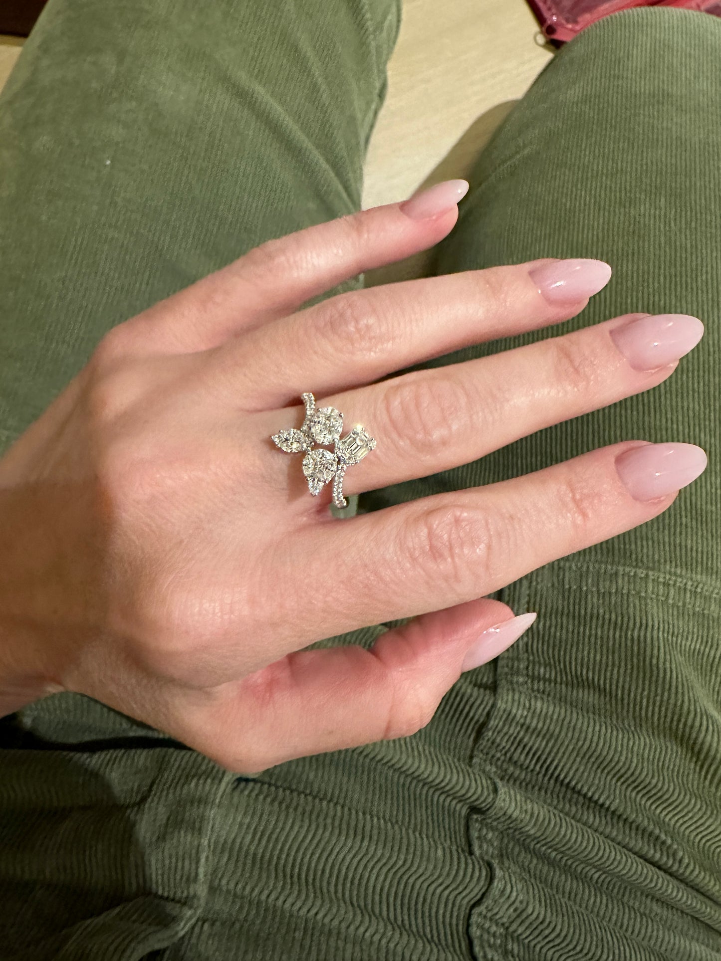 Illusion Style Cluster Diamond Ring