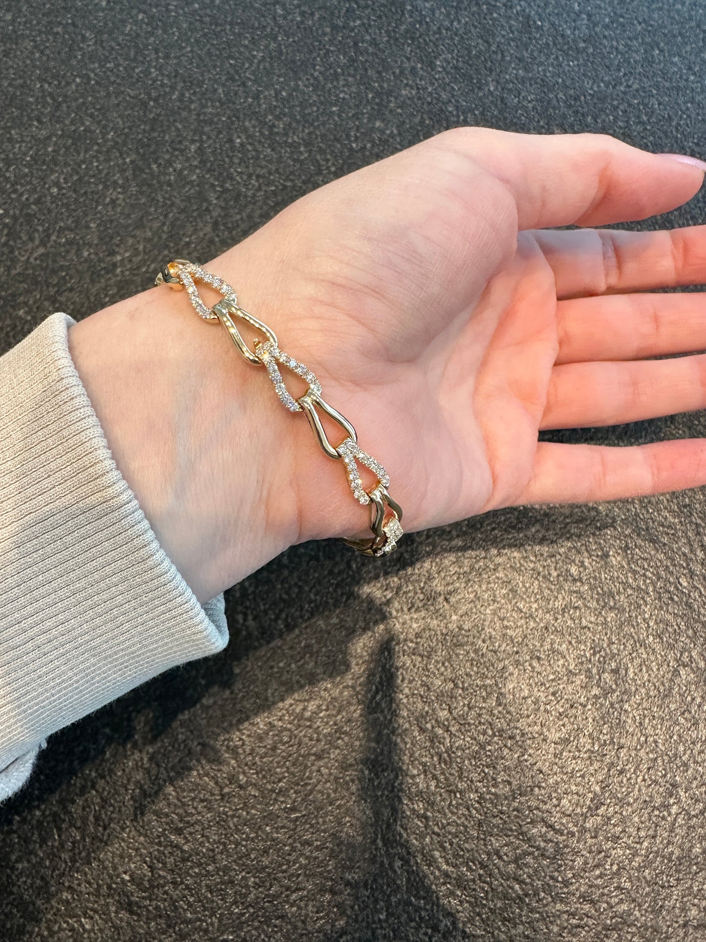 Alternating Diamond and Gold Luxe Link Bracelet - Four