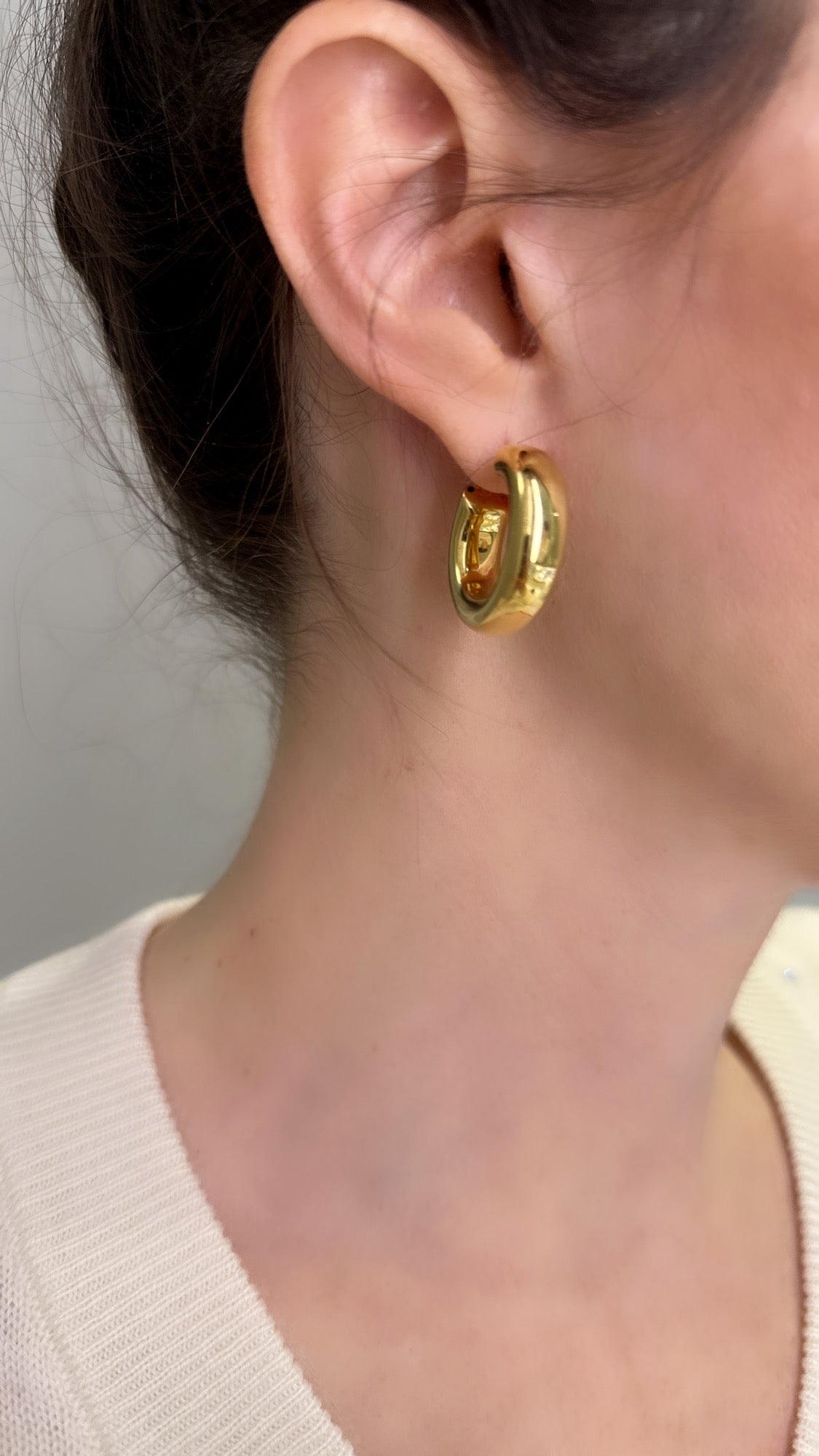 Medium Chunky Hoop Earrings