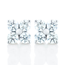 Load image into Gallery viewer, Diamond Flower Stud Earrings