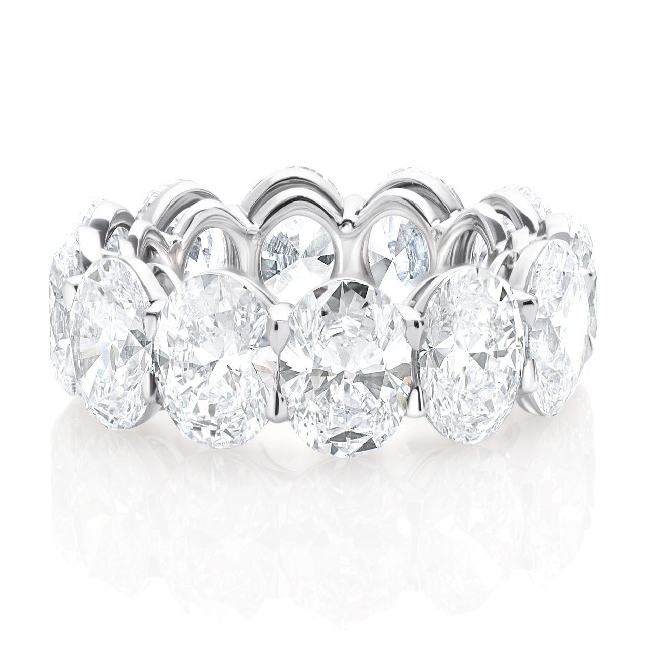 Platinum Diamond Oval Band