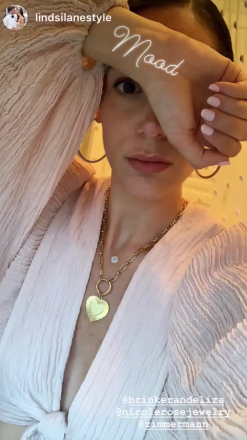 Round and Baguette Diamond Pendant - @lindsilanestyle