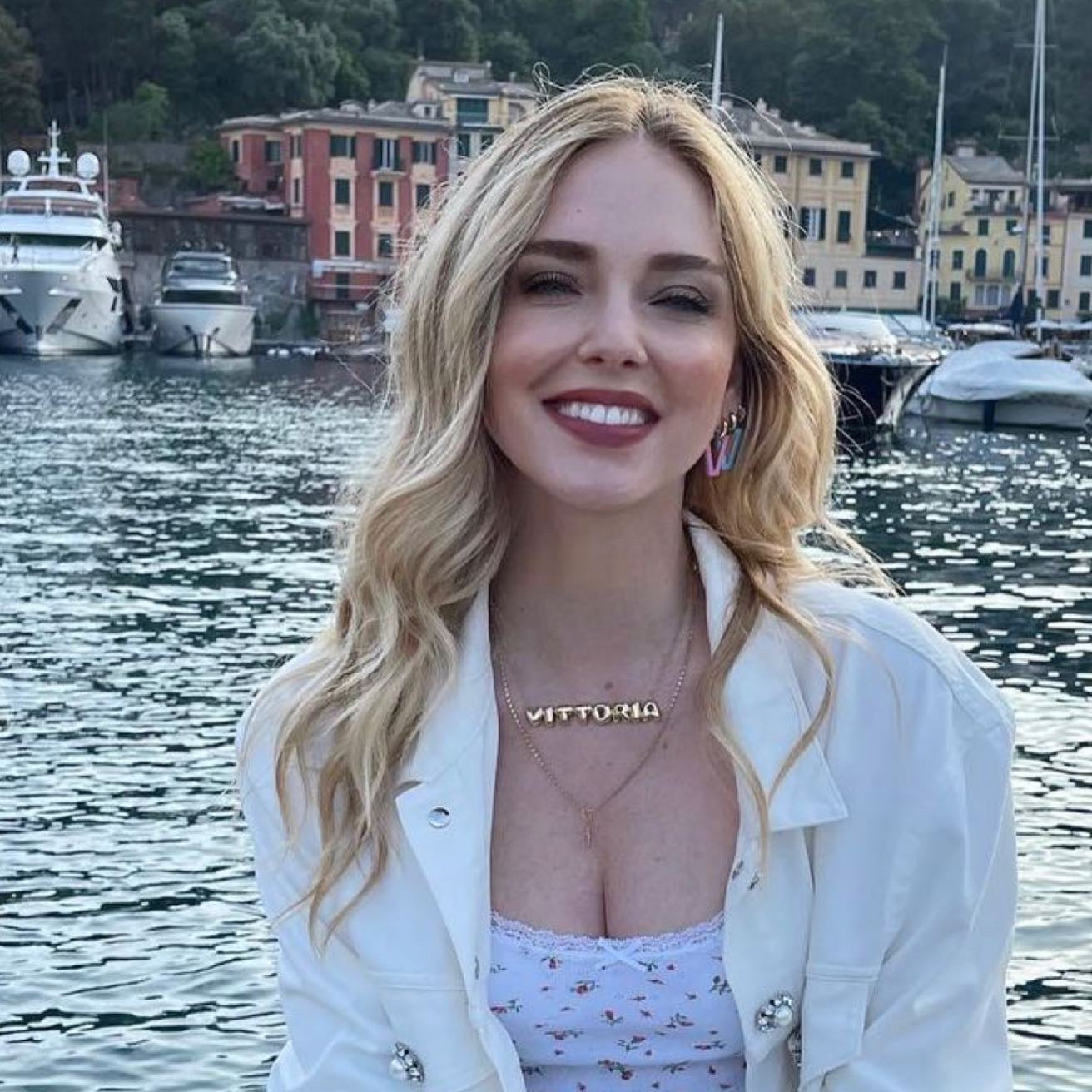 Large Bubble Name Necklace - Vittoria 7