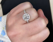 Load image into Gallery viewer, Platinum Halo Round Diamond Halo Engagement Ring 5