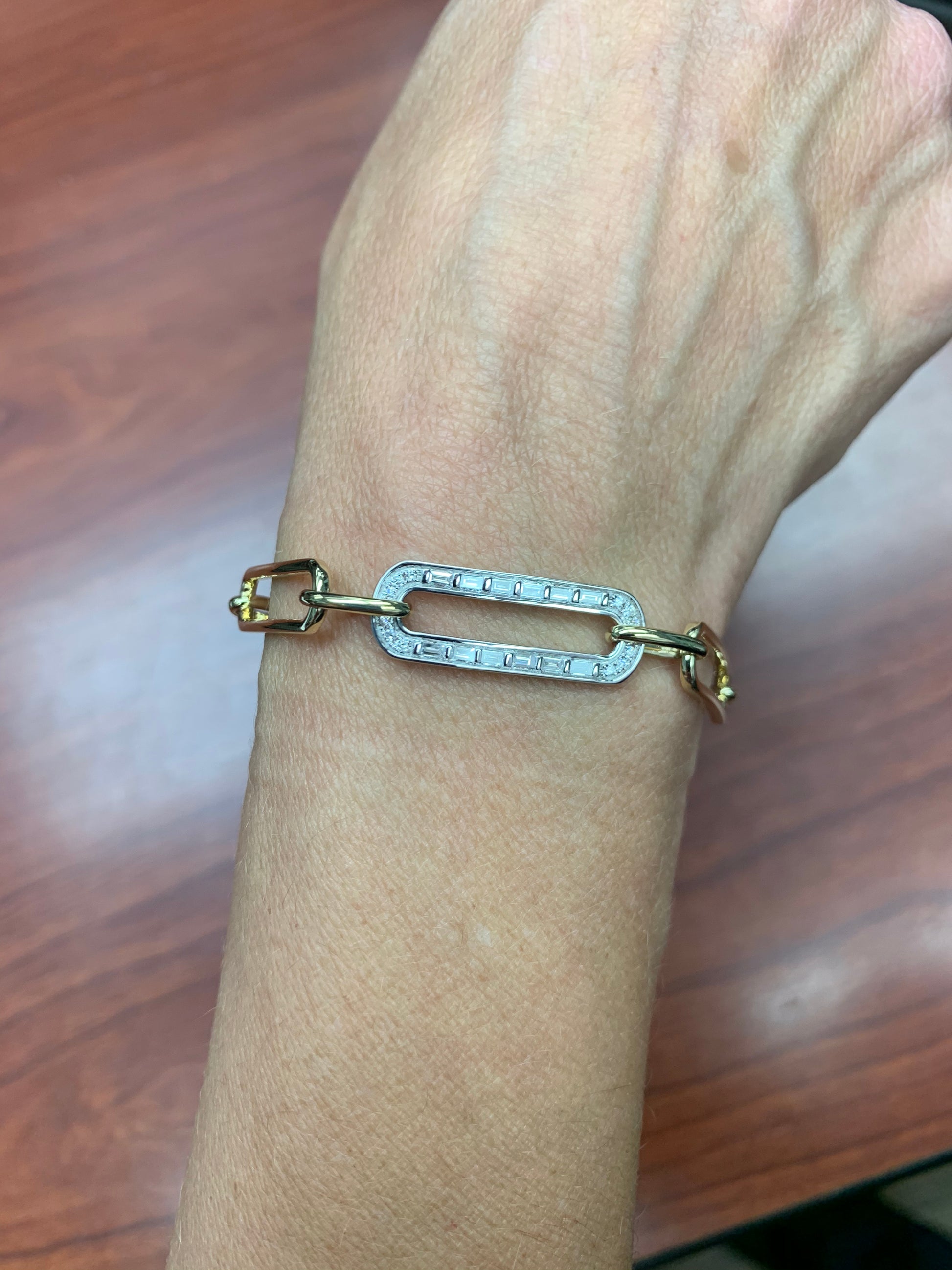 Wide Link Round and Baguette Diamond Bracelet 4