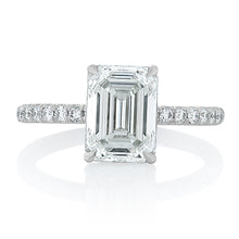 Load image into Gallery viewer, Emerald Cut Diamond Enagement Ring