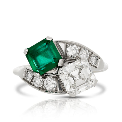 Toi Et Moi Estate Emerald and diamond ByPass Ring