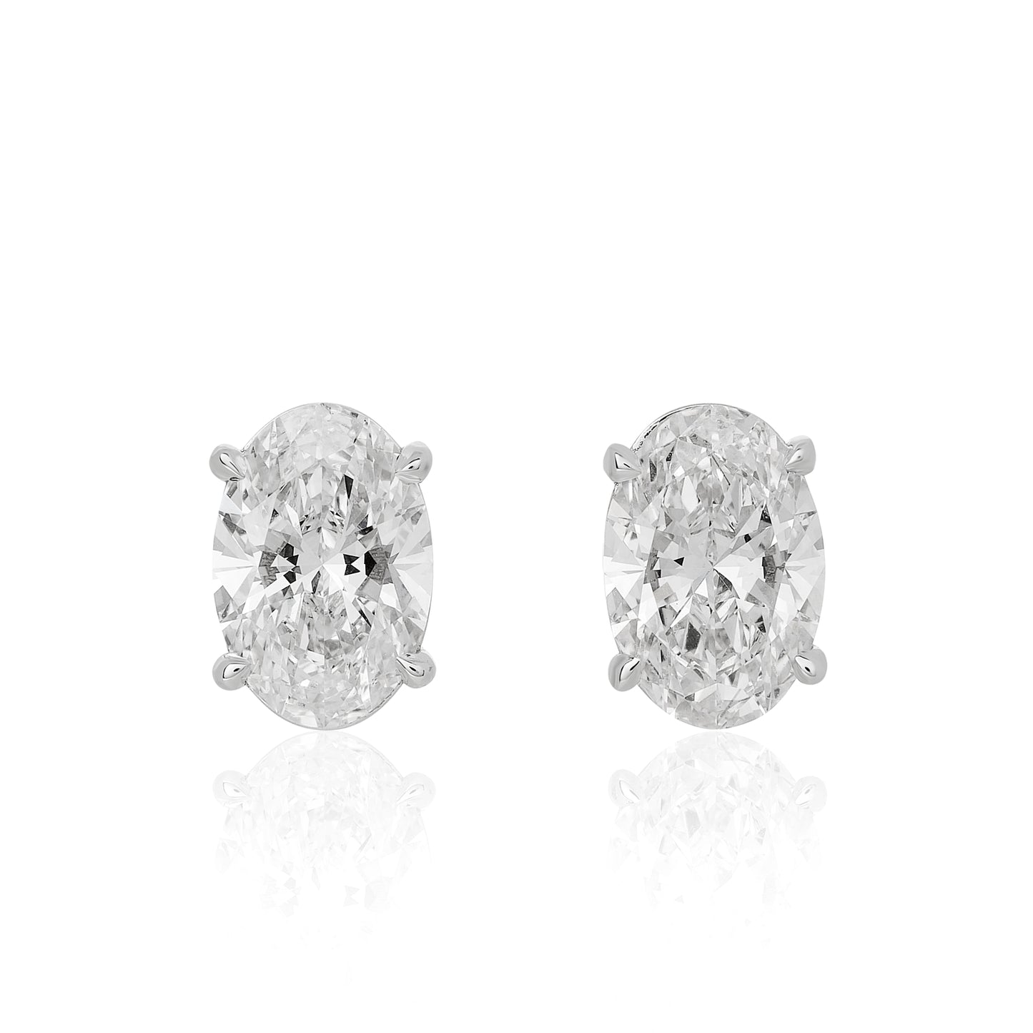 Lab Grown Oval Shape Diamond Stud Earrings