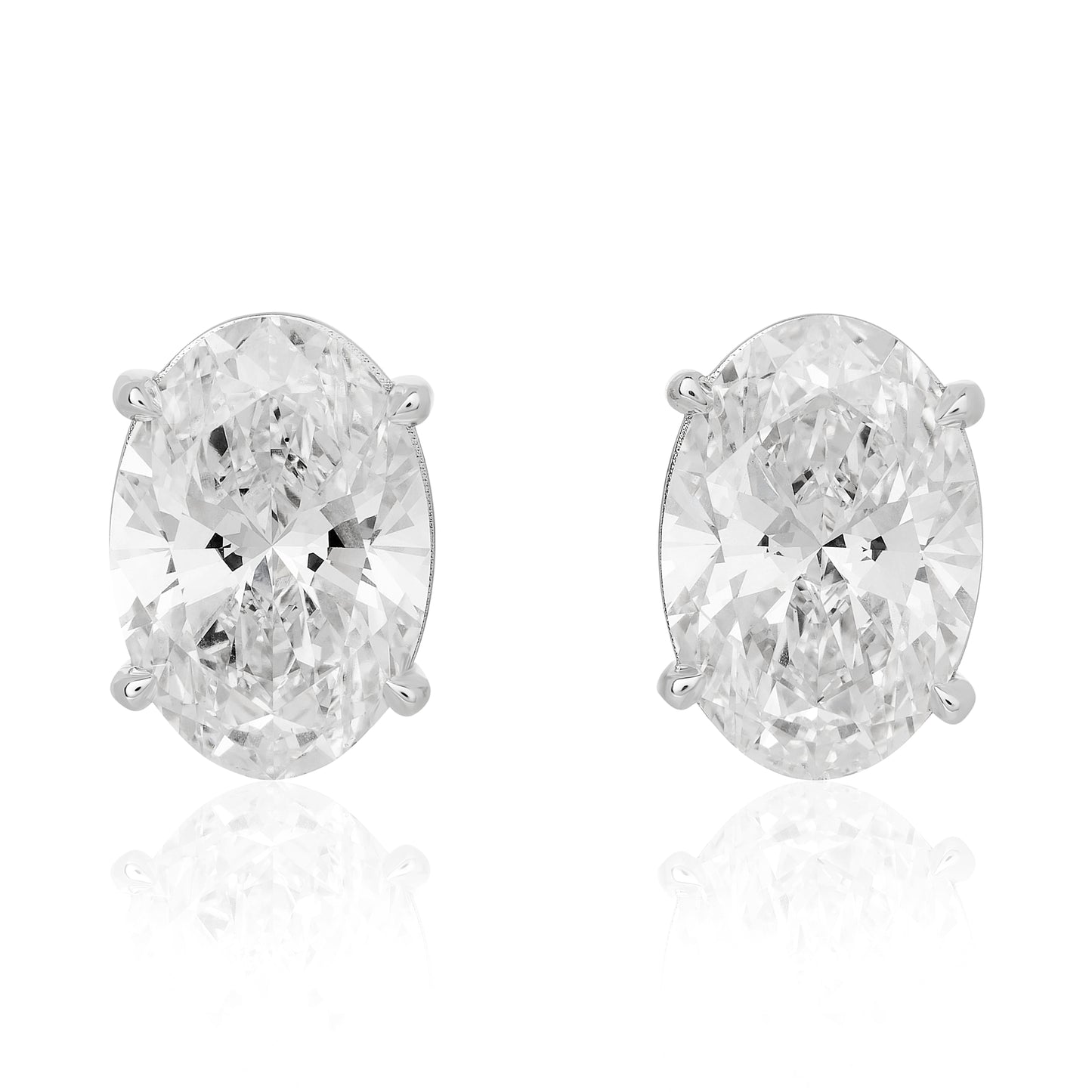 Lab Grown Oval Shape Diamond Stud Earrings
