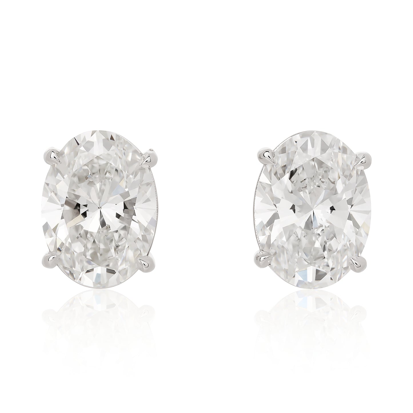 Lab Grown Oval Shape Diamond Stud Earrings