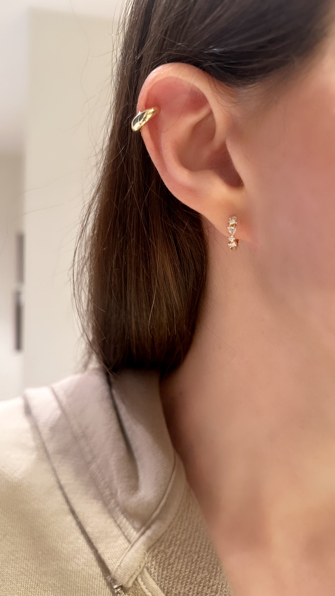 All Gold Ear Cuff