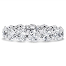Load image into Gallery viewer, Platinum Shared Prong Round Diamond Band