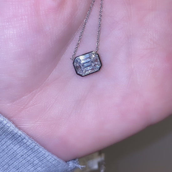 Bezel Set Diamond Illusion Pendant - Video