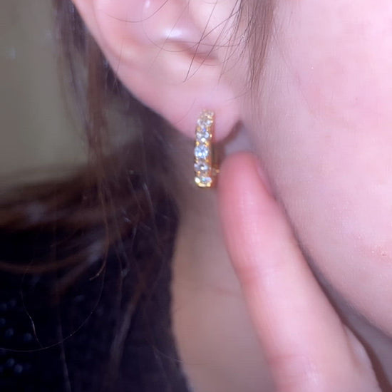Diamond Chunky Small Hoop - Video