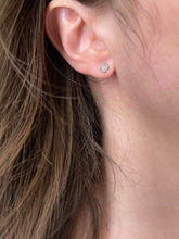 Load image into Gallery viewer, Single Radiant Cut Diamond Stud Earring 2