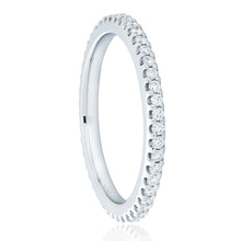 Load image into Gallery viewer, Shared Prong Eternity Band