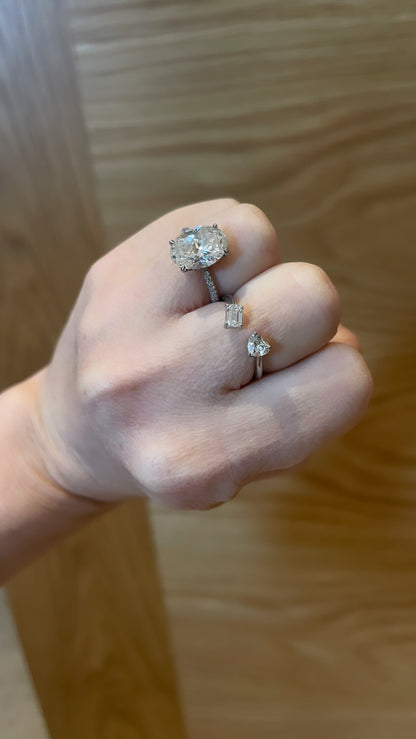 The Alisa Heart and Emerald Diamond Ring 3
