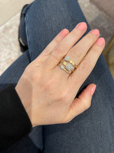 Three Square Pave Diamond Disc Ring 4