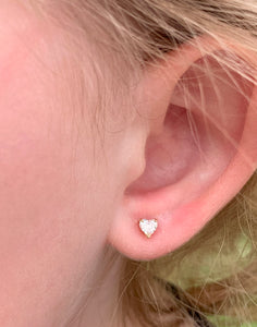 Single Diamond Heart Stud Earring 3