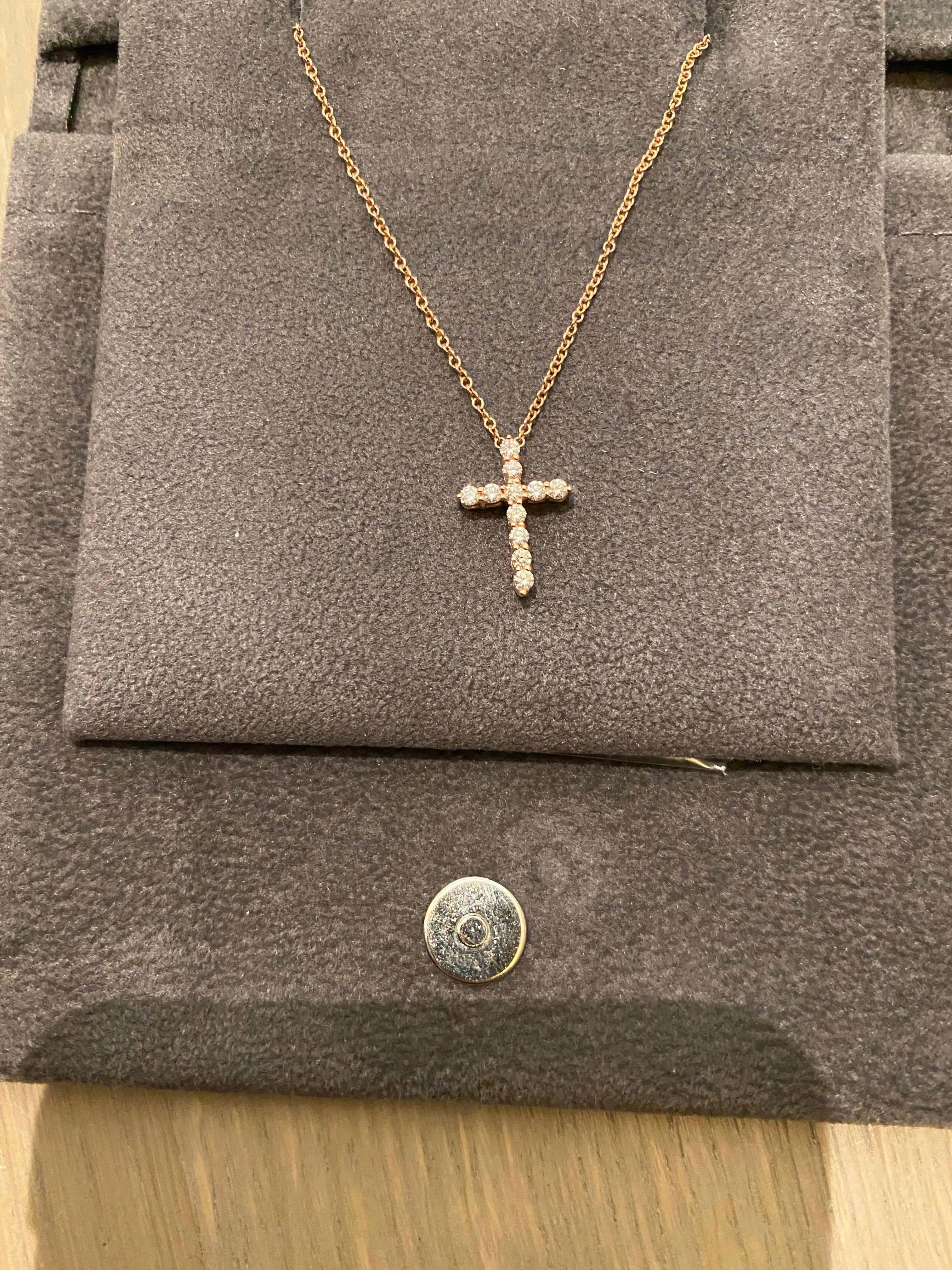 Diamond shops small cross necklace