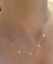 Load image into Gallery viewer, 5 Clover Diamond Necklace - 02