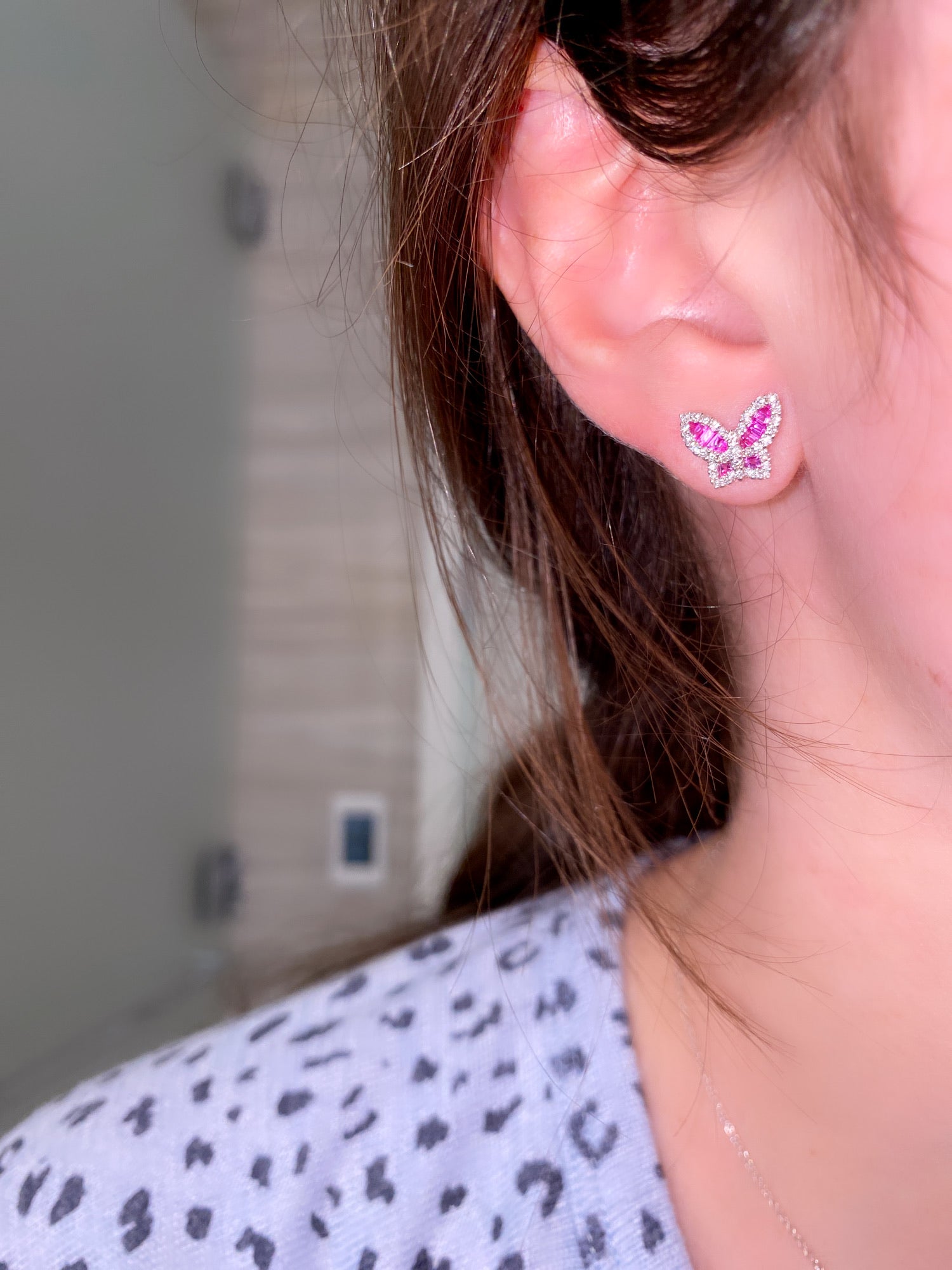 Pink diamond butterfly earrings Outlet